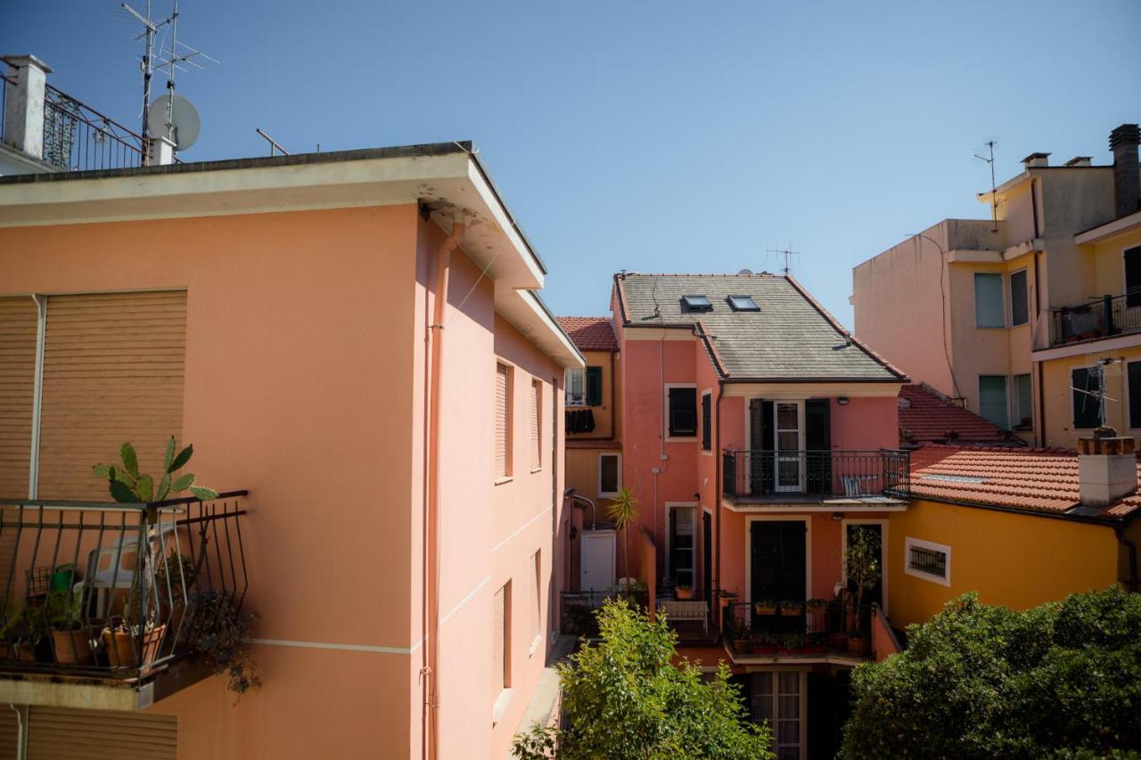 Suite Contemporanea Tra Le Vie Storiche Moneglia Exterior foto
